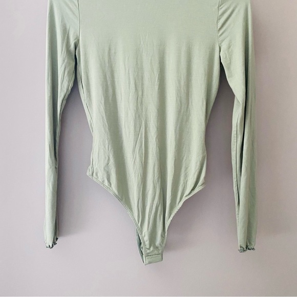Urban Outfitters Long Sleeve Bodysuit Green Sz Small NWT - Picture 3 of 11